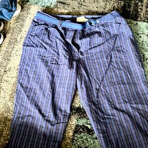 White stag navy pinstripes capris 22w